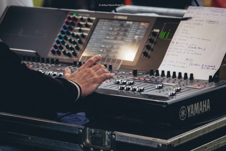 Pix 11 . Console son